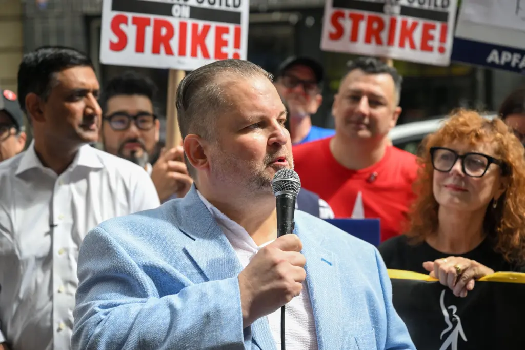 Chief of MTA’s biggest union promises ‘massive confrontation’ over $15 NYC congestion toll: ‘Not going to take this’